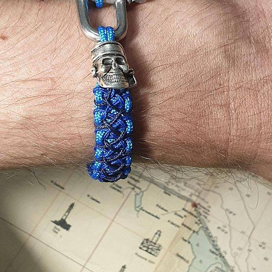Bransoletka Pirae Skull Blue Stitched grafika