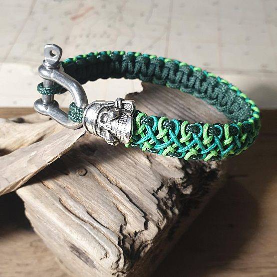 Bransoletka Pirae Skull Green Stitched grafika