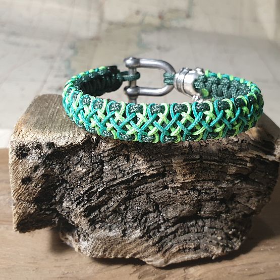 Bransoletka Pirae Skull Green Stitched grafika