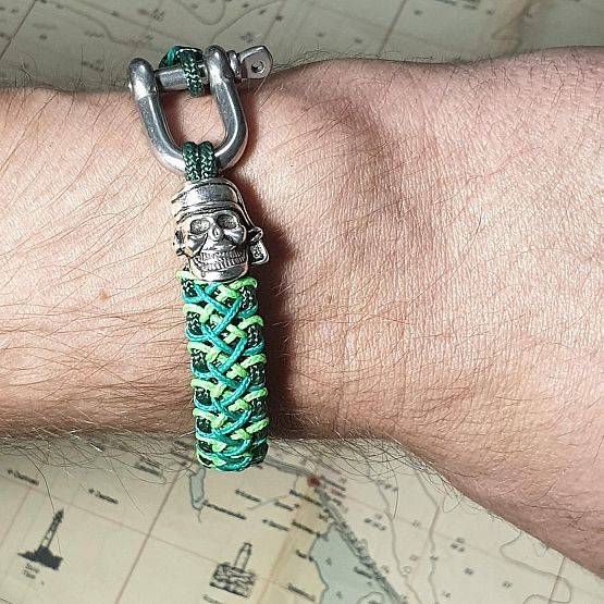 Bransoletka Pirae Skull Green Stitched grafika