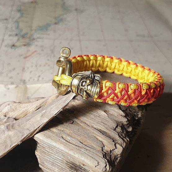 Bransoletka Pirae Skull Orange Stitched grafika