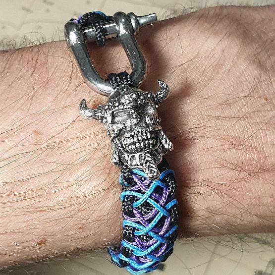 Bransoletka Viking Skull Dark Stitched grafika